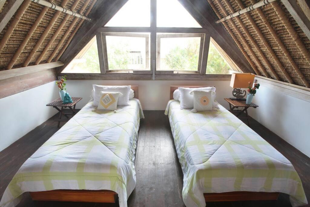 Villa Lumba Lumba - Oceanfront & Spectacular View! Lembongan Zewnętrze zdjęcie