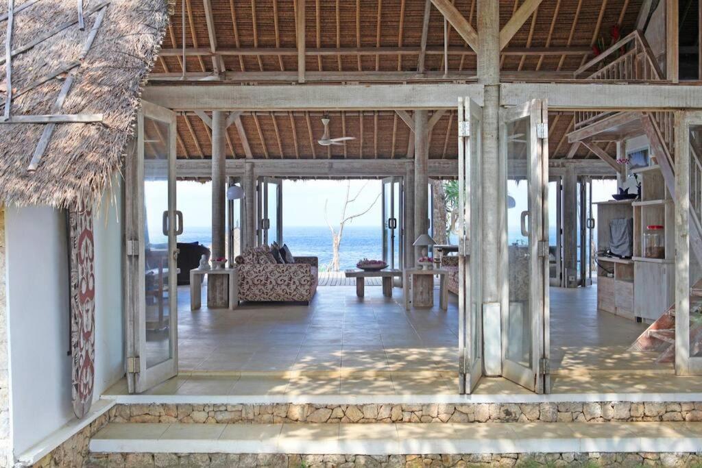 Villa Lumba Lumba - Oceanfront & Spectacular View! Lembongan Zewnętrze zdjęcie