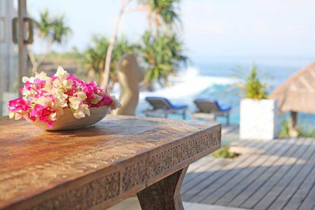 Villa Lumba Lumba - Oceanfront & Spectacular View! Lembongan Zewnętrze zdjęcie