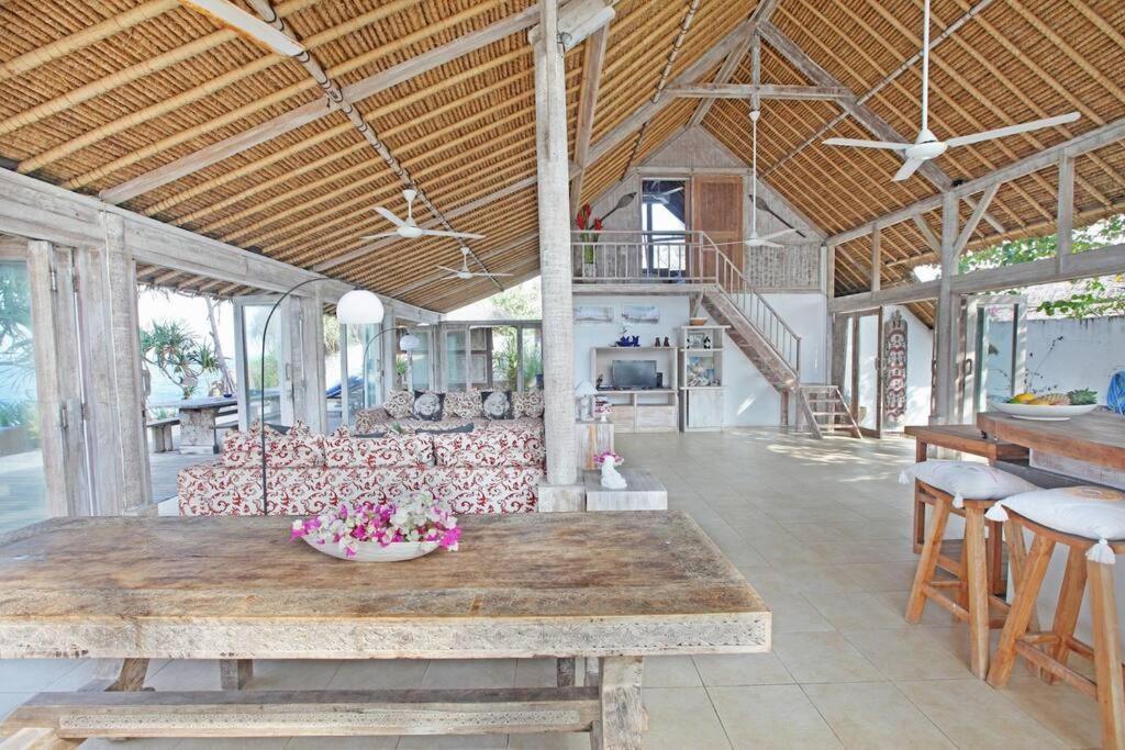 Villa Lumba Lumba - Oceanfront & Spectacular View! Lembongan Zewnętrze zdjęcie