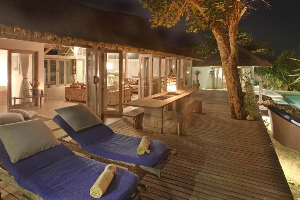 Villa Lumba Lumba - Oceanfront & Spectacular View! Lembongan Zewnętrze zdjęcie